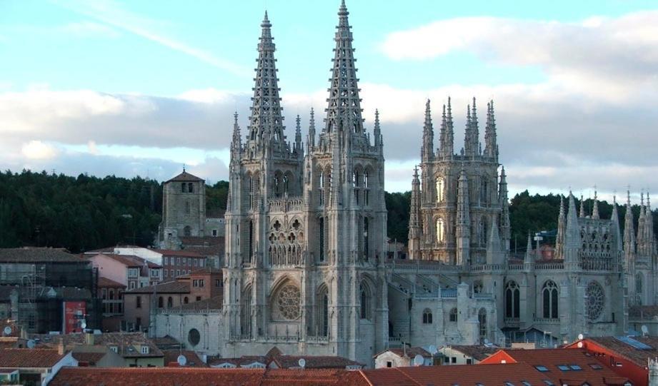 Vivienda En Perfecta Ubicacion Al Lado De La Catedral De Burgos Atuaire Διαμέρισμα Εξωτερικό φωτογραφία