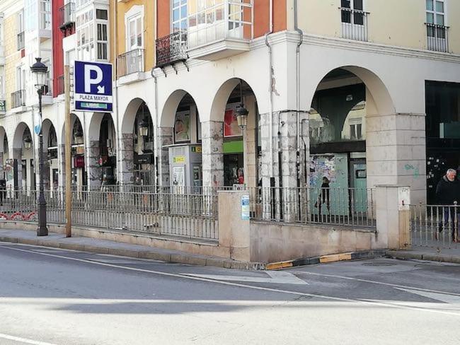 Atuaire Home Vivienda En Perfecta Ubicacion Al Lado De La Catedral De Burgo Εξωτερικό φωτογραφία